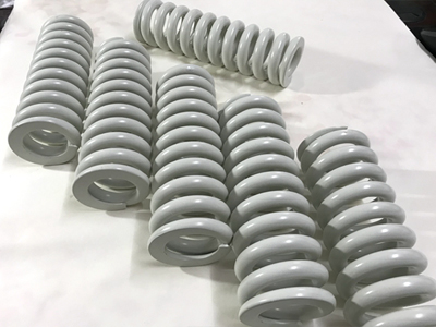 Escalator spring (plastic spraying)