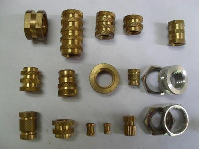 �����˿��������Ҫ��ѧ�ɷ�֮��ϵ